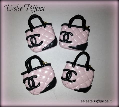 ciondolo borsa chanel rosa|moda Chanel borse.